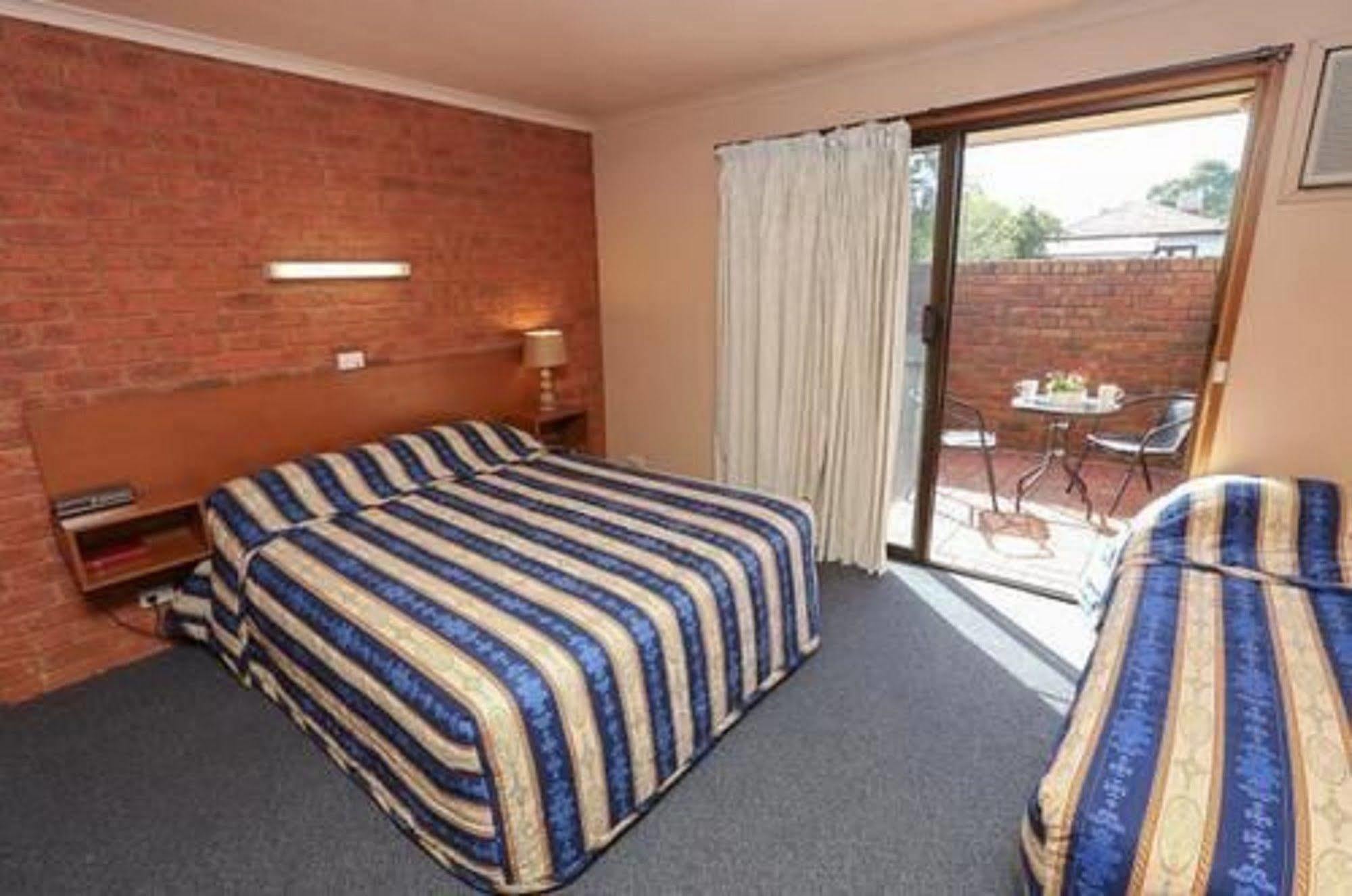 City Gate Motel Милдьюра Экстерьер фото
